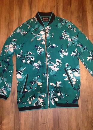 Бомбер bershka