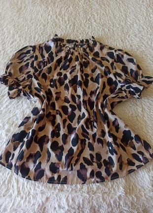 Класна леопардова блуза