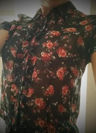 Романтическая блуза с рюшами и в цветочек5 фото