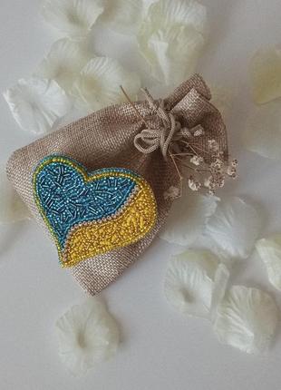 Велика патріотична брошка💙💛 йде в упакуванні на подарунок