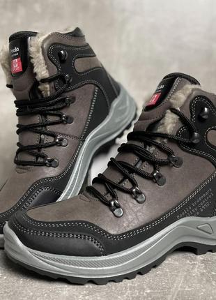Зимові черевики