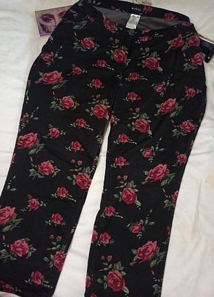 Джинсы батал в розы