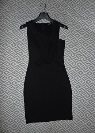 Короткое вечернее облегающее черное платье2 фото