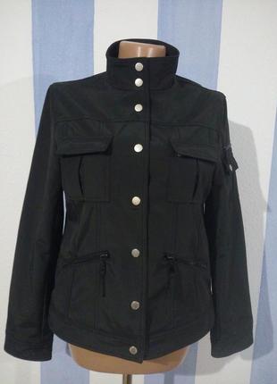 Водонепроникна куртка