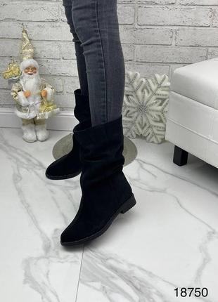 Стильні зимові чоботи-труби з натуральної замші і шкіри2 фото