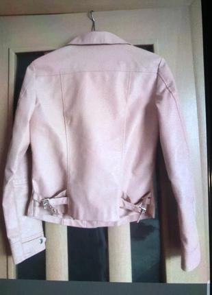 Брендова рожева куртка2 фото