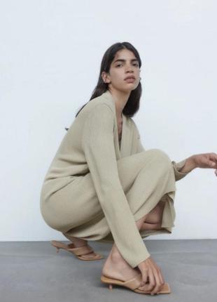 Оливковий дуже якісний кардиган сукня zara