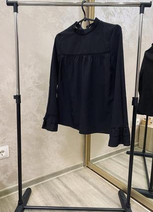 В наявності жіноча чорна базова блуза/сорочка на довгому рукаві від gloria jeans розмір ххѕ/s2 фото