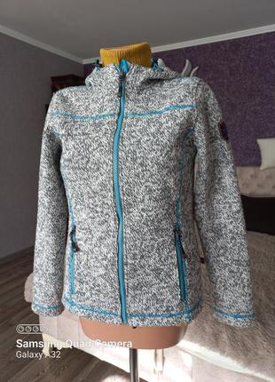 Фірмова спортивна куртка outdoor