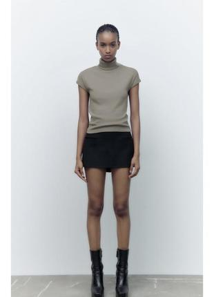 Гольф з коротким рукавом