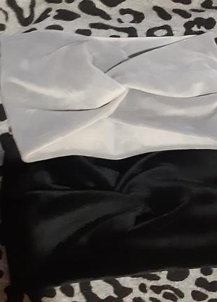 Плюшева, велюрова пов'язка.дуже приємна та стильна.