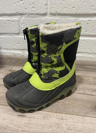 Зимові чоботи