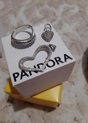 Серебряные украшения 925 пробы.