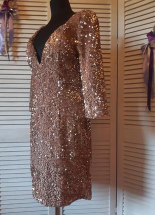 Нарядное платье мини в пайетки на бархате с рукавами boohoo