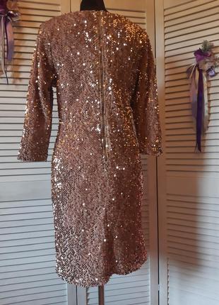Нарядное платье мини в пайетки на бархате с рукавами boohoo