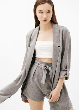 Стильний  блайзер прямого крою