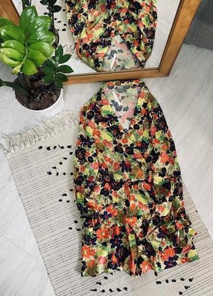 Шикарний новий атласний ромпер від asos🌿