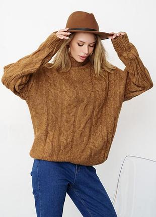 Коричневий вовняний в'язаний светр з аранами