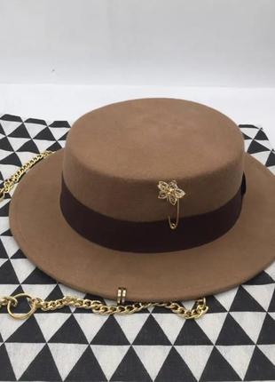 Шикарная шерстяная коричневая шляпа федора с цепочкой и декором тёплая капелюх5 фото