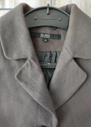 Пиджак короткий коричневый6 фото