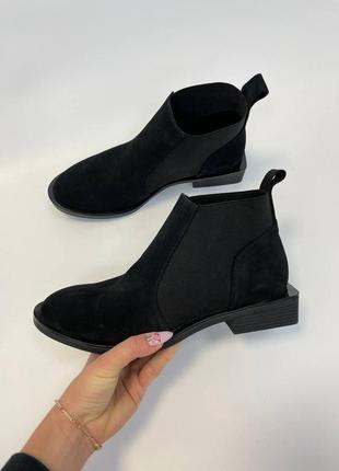 Шикарные стильные ботинки с квадратным каблуком чёрные цвет на выбор1 фото