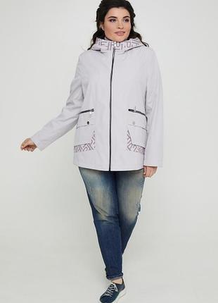 Вітровка жіноча