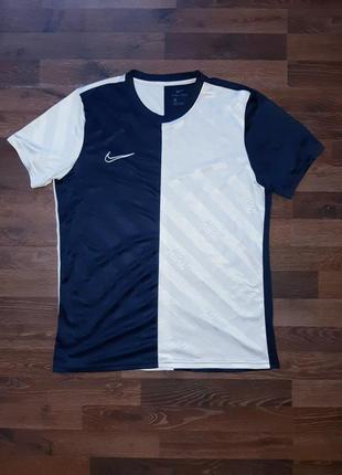 Спортивная футболка nike dri fit1 фото