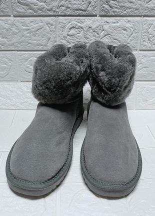 Зимові чоботи в стилі угг натуральні2 фото