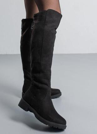 Стильні чоботи,ботфорти жіночі чорні на плоскій подошві зимові (зима 2022-2023) для жінок,стильні,зручні,комфортні3 фото