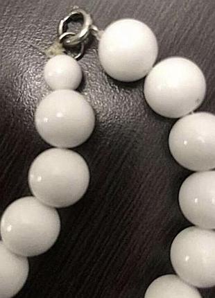 Бусы белые винтажные