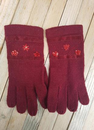 Вовняні рукавички з квіточками