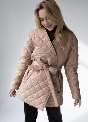 Новая теплая стеганная куртка курточка кимоно с поясом на запах накидка осенняя7 фото