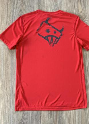 Мужская легкая спортивная футболка с принтом mud & blood2 фото
