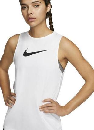 Nike pro essential swoosh

оригинал2 фото