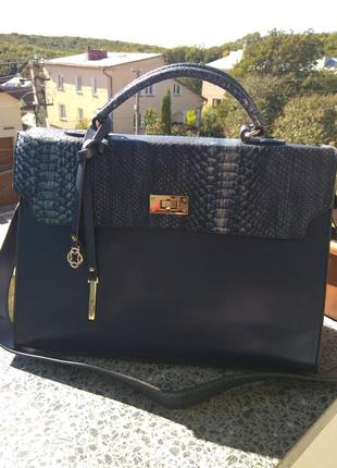 Відмінна сумка на кожен день