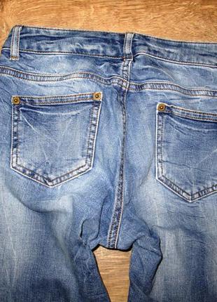 Джинсы штаны голубого цвета с потертостями4 фото
