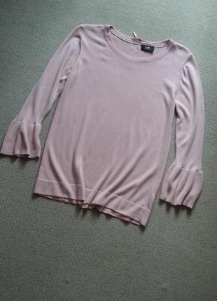 Красивый свитерок состояние нового цвет пудры,р 14,натуральный