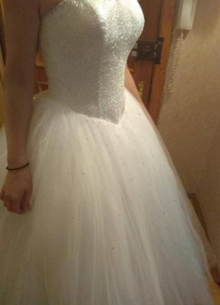Свадебное платье с корсетом обшитым бисером, ручная работы4 фото