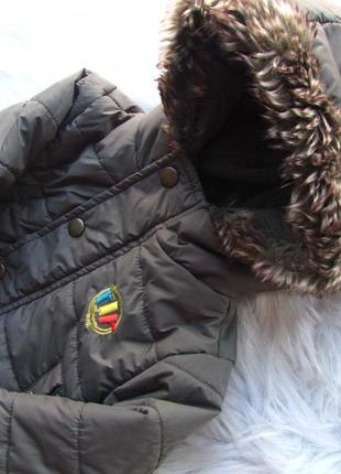 Теплая демисезонная тепла демісезонна куртка бомбер c капюшоном debenhams3 фото
