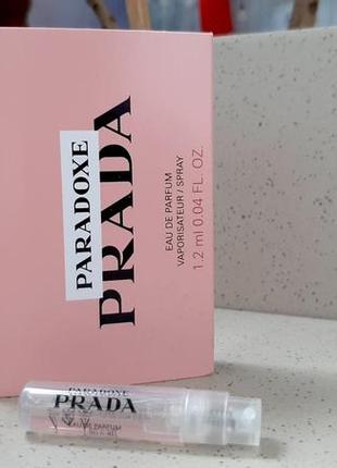Prada paradoxe💥оригинал миниатюра пробник mini vial spray 1,2 мл книжка5 фото