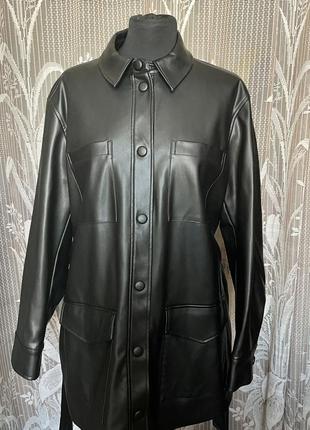 Плащ чёрный из эко-кожи 44 размер marks&spencer