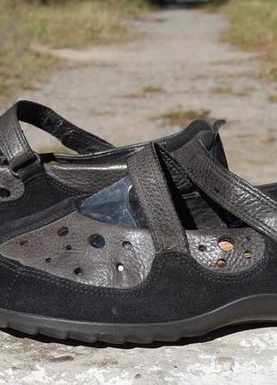 Жіночі туфлі ecco