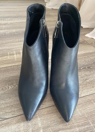 Ботильоны из натуральной кожи