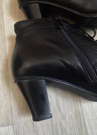 Ботинки женские на осень чёрные кожаные ботинки туфли на каблуке6 фото