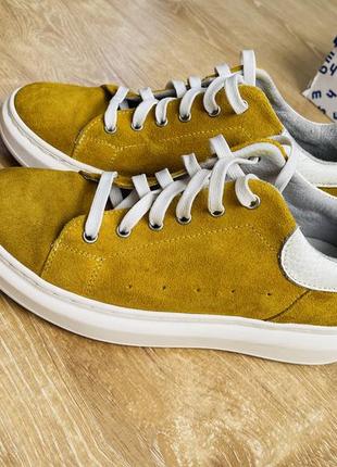 Шкіряні кросівки!