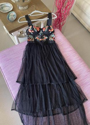 Фатинова сукня оздоблена вишивкою asos8 фото