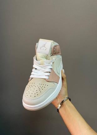 Кросівки nike air jordan 1 retro white pink beige3 фото