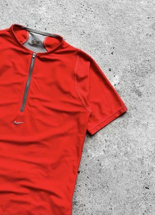 Nike red sport t-shirt dri-fit center logo спортивна футболка3 фото