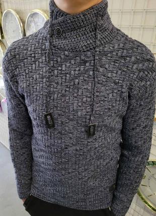 Теплий якісний светр з горлом зимовий