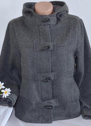 Брендовое серое шерстяное демисезонное пальто полупальто дафлкот с капюшоном e-vie1 фото